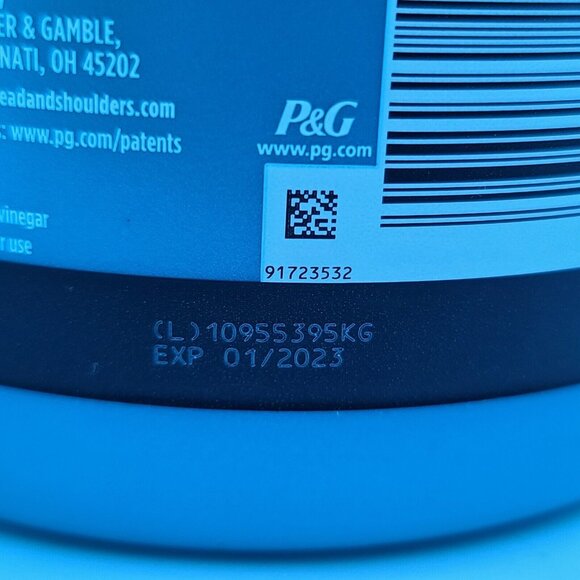 Head & Shoulders Royal Oil Moisture Shampoo + Conditioner 31.45 Fl Oz Exp: 1/23 - Picture 6 of 6